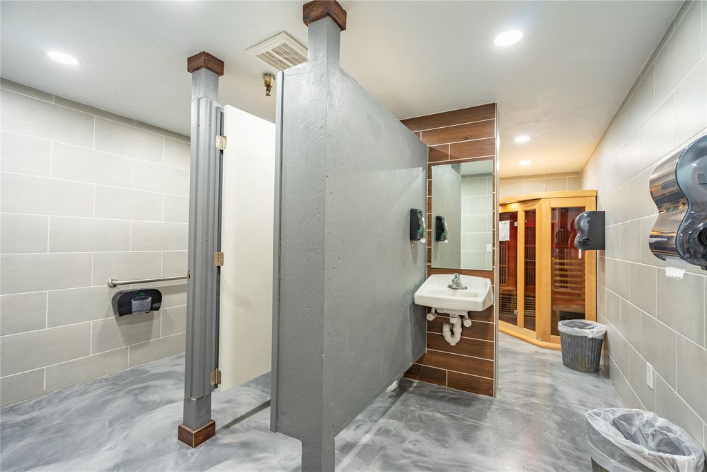 300 1st Avenue W, Kalispell, MT 59901 photo 14