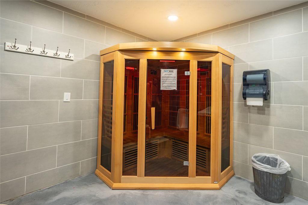 300 1st Avenue W, Kalispell, MT 59901 photo 17