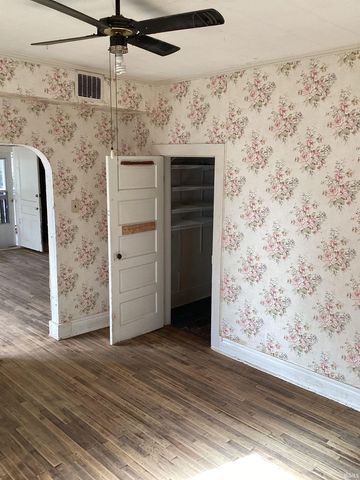 104 N Davis Street, Walton, IN 46994