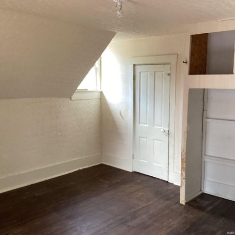 104 N Davis Street, Walton, IN 46994