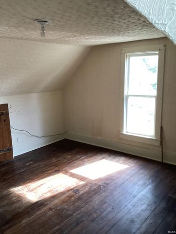 104 N Davis Street, Walton, IN 46994