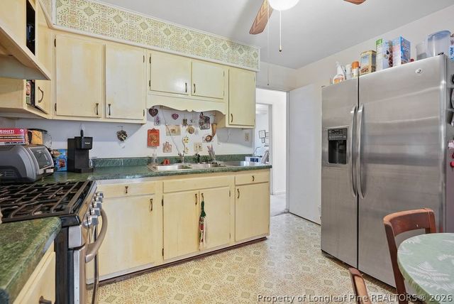 545 Waterbury Drive, Fayetteville, NC 28311