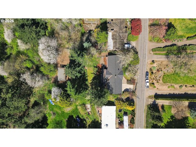 10185 Se WALNUT Dr, Happy Valley, OR 97086