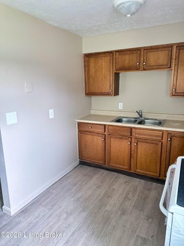 3522 Georgetown Pl, Louisville, KY 40215