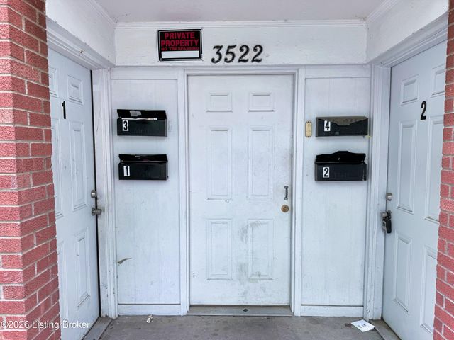 3522 Georgetown Pl, Louisville, KY 40215