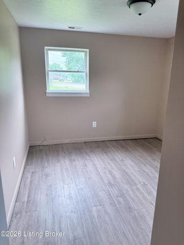 3522 Georgetown Pl, Louisville, KY 40215