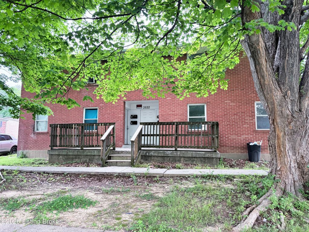 3522 Georgetown Pl, Louisville, KY 40215