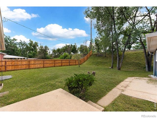 6010 Johnson Way, Arvada, CO 80004