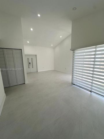 20926 SW 124th Ave Road, Miami, FL 33177