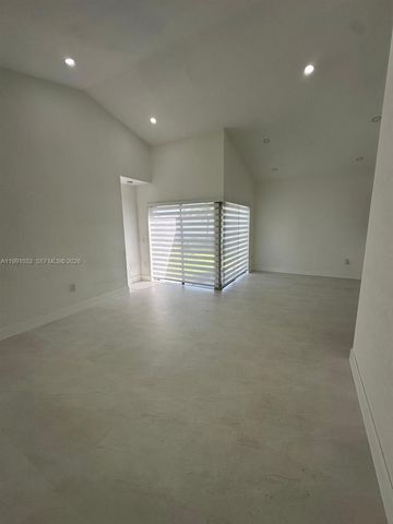 20926 SW 124th Ave Road, Miami, FL 33177