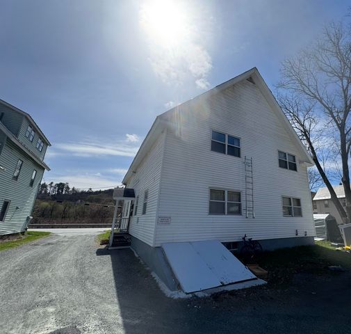 401 Maple Street, Hartford, VT 05001