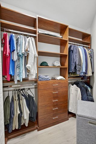 6778 Oakmont Way, West Palm Beach, FL 33412