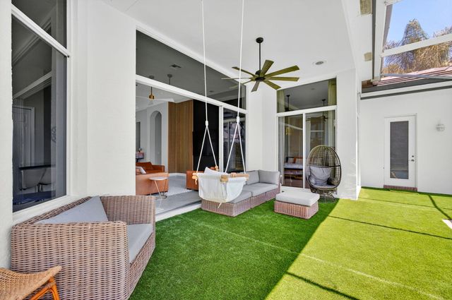 6778 Oakmont Way, West Palm Beach, FL 33412