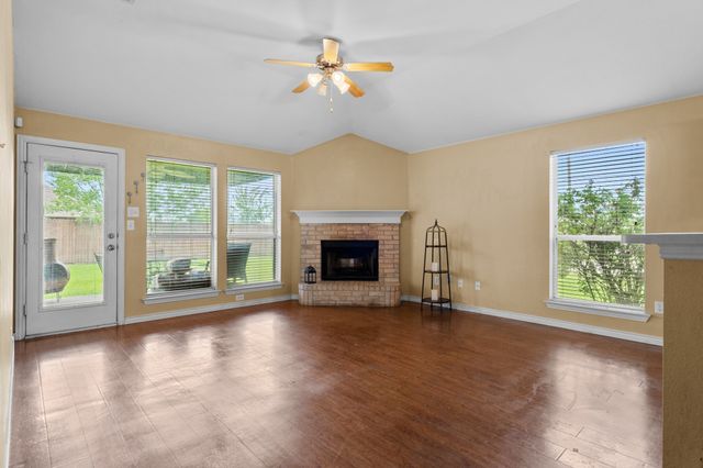 100 Lipan Street, Greenville, TX 75402