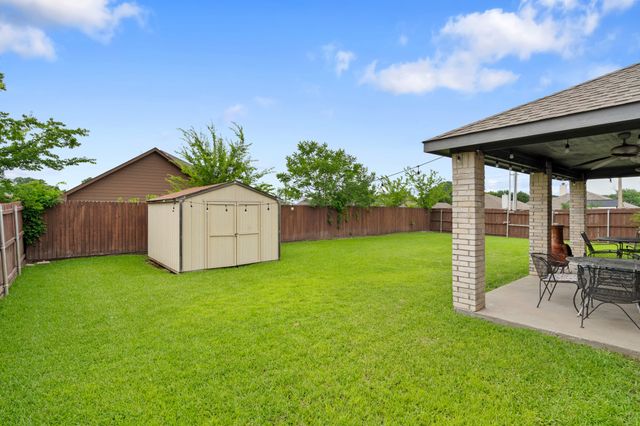 100 Lipan Street, Greenville, TX 75402