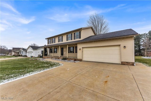 2080 Marwood Circle, Alliance, OH 44601