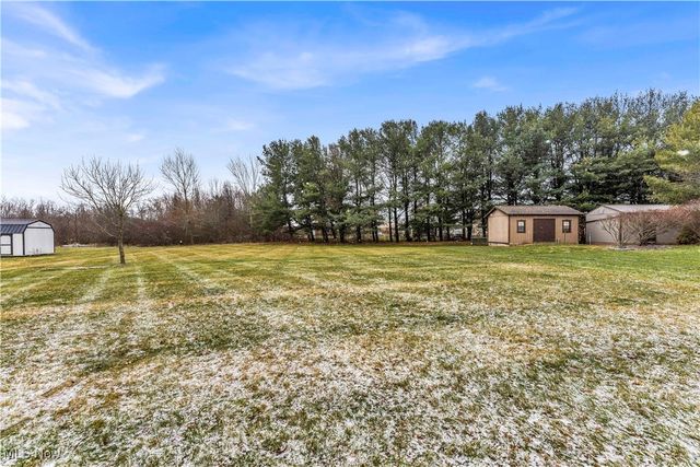 2080 Marwood Circle, Alliance, OH 44601