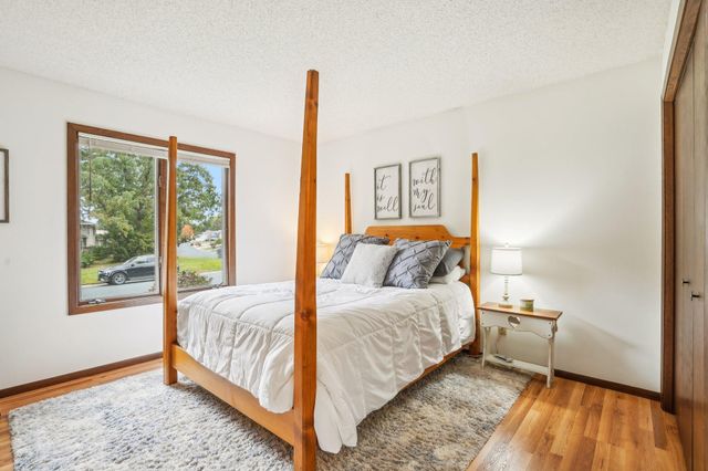 2067 Kings Road, Eagan, MN 55122