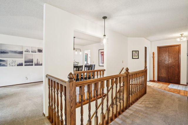 2067 Kings Road, Eagan, MN 55122