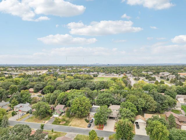 2067 Kings Road, Eagan, MN 55122