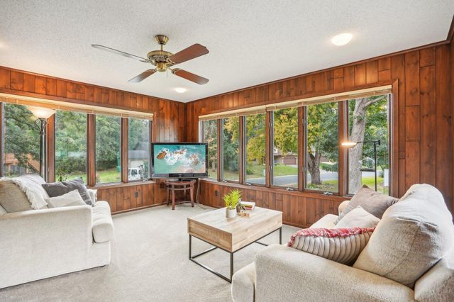 2067 Kings Road, Eagan, MN 55122