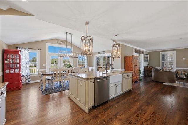 27 Camarillo Court, Pelzer, SC 29669