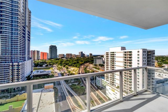 79 SW 12th St 2201-S, Miami, FL 33130