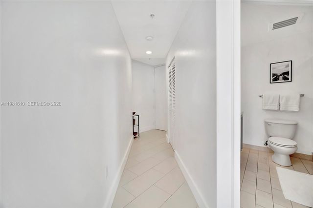 79 SW 12th St 2201-S, Miami, FL 33130