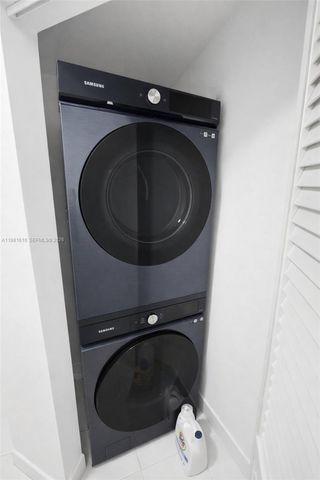 79 SW 12th St 2201-S, Miami, FL 33130