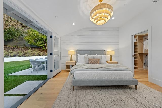 9 Fay Dr, Kentfield, CA 94904