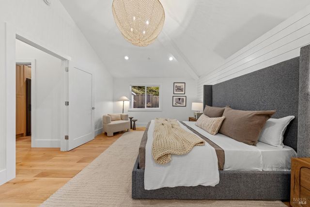 9 Fay Dr, Kentfield, CA 94904