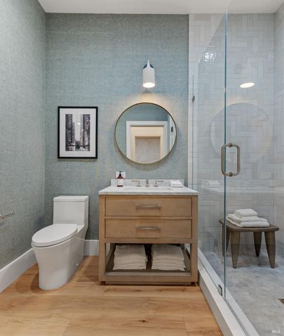 9 Fay Dr, Kentfield, CA 94904