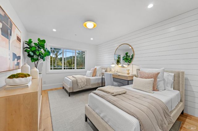 9 Fay Dr, Kentfield, CA 94904