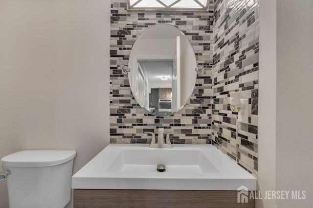 130 Magee Court, East Brunswick, NJ 08816