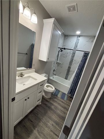1408 Louis Street, Bryan, TX 77803
