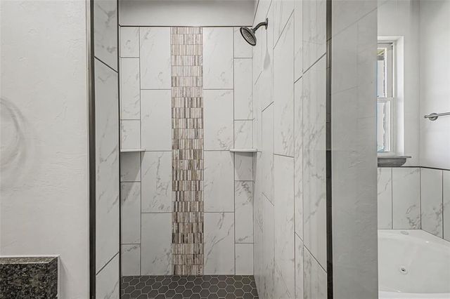 1185 Wolf Creek Drive, Blanchard, OK 73010