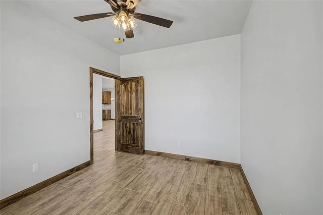 1185 Wolf Creek Drive, Blanchard, OK 73010