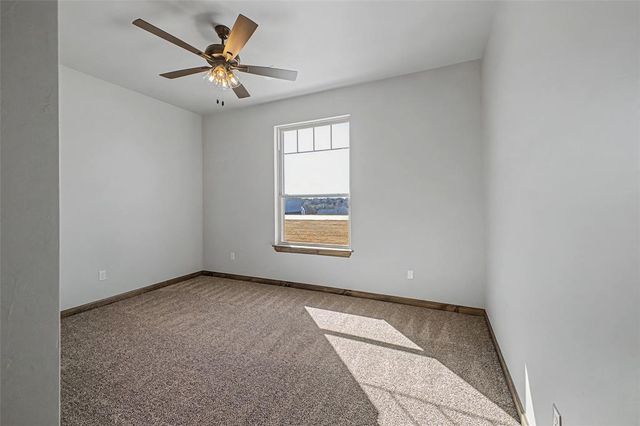 1185 Wolf Creek Drive, Blanchard, OK 73010