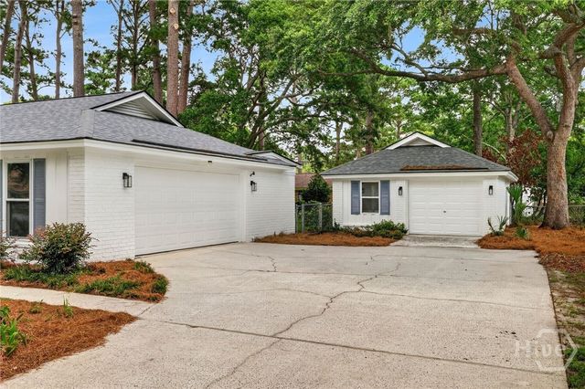 208 Dobson Road, Savannah, GA 31410