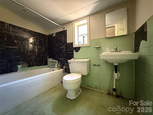 87 Flat Rock Street, Wadesboro, NC 28170