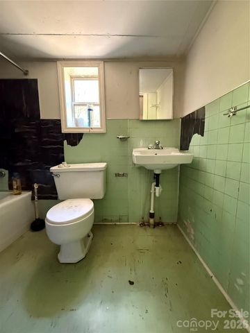 87 Flat Rock Street, Wadesboro, NC 28170