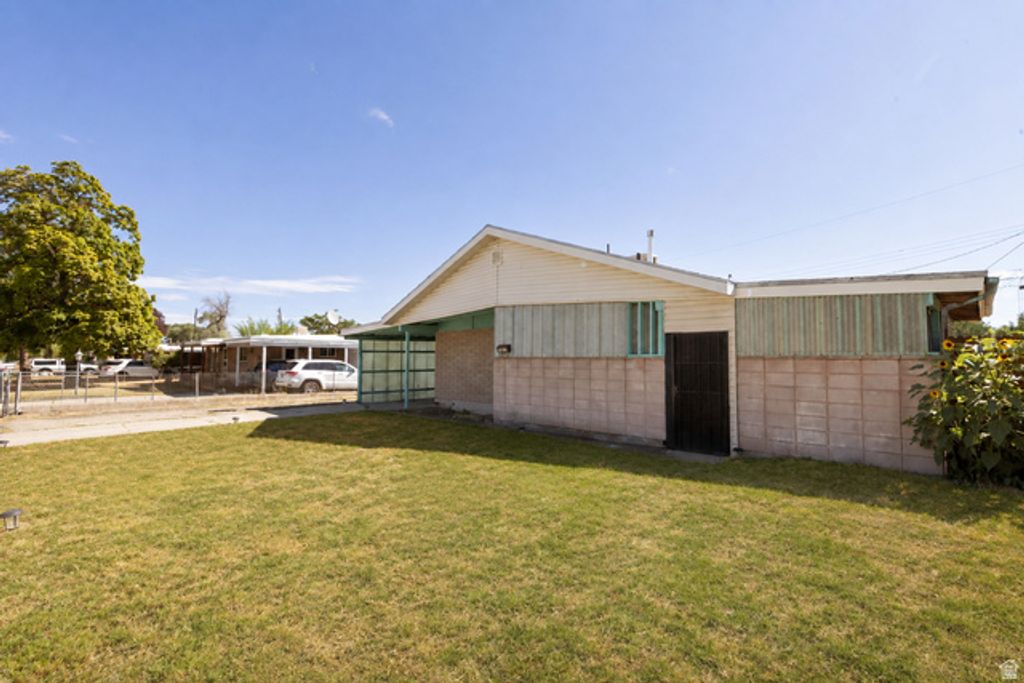 3373 S 2040 W, West Valley City, UT 84119 — photo 2