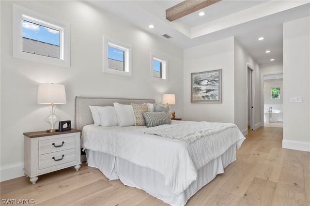 766 95th AVE N, Naples, FL 34108