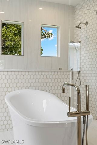 766 95th AVE N, Naples, FL 34108