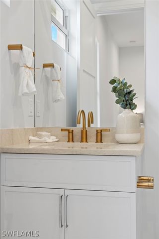 766 95th AVE N, Naples, FL 34108