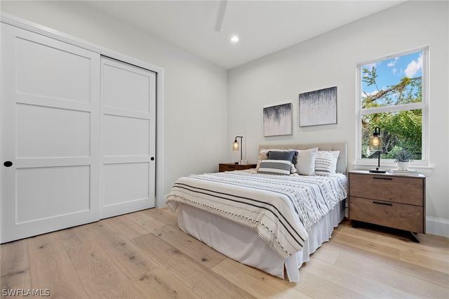 766 95th AVE N, Naples, FL 34108