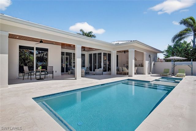 766 95th AVE N, Naples, FL 34108