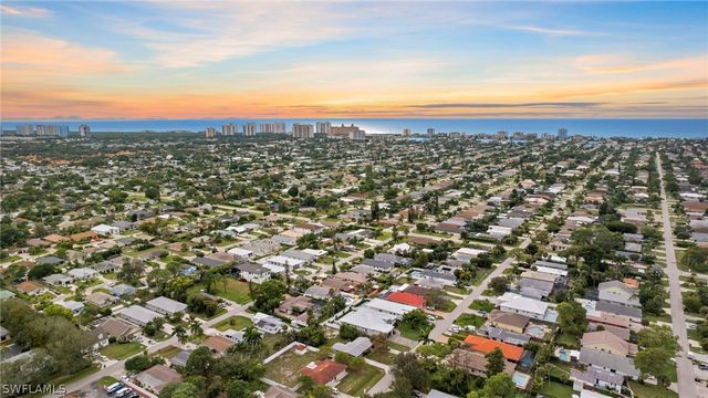 766 95th AVE N, Naples, FL 34108