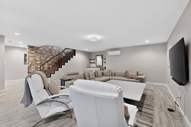 6305 Ghost Flower Trail NE, Albuquerque, NM 87111