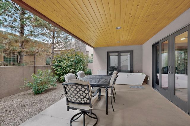 6305 Ghost Flower Trail NE, Albuquerque, NM 87111